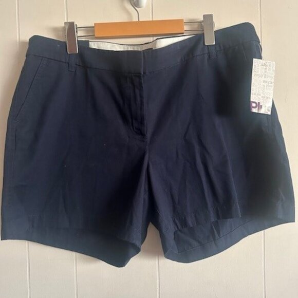 BNWT J. CREW shorts, Size 16, Plus size, 5" Stretch Navy blue Chino Shorts - Picture 7 of 7